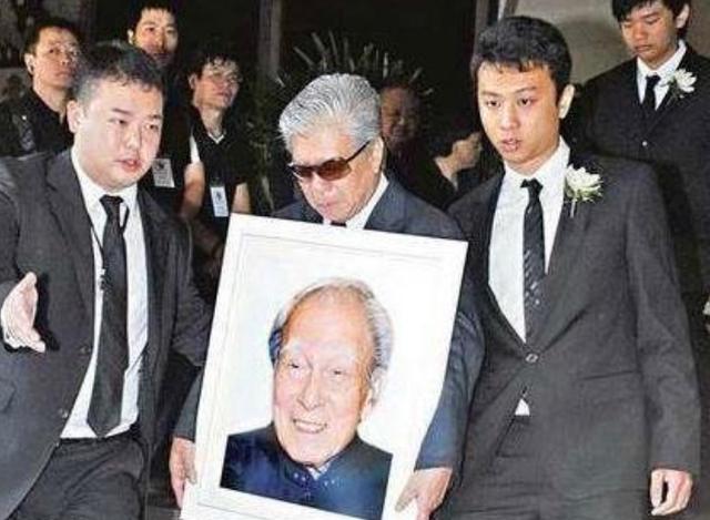 新星之路，26岁男明星的打造与成长