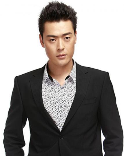 男演员风采，舞台王者与日常友情故事